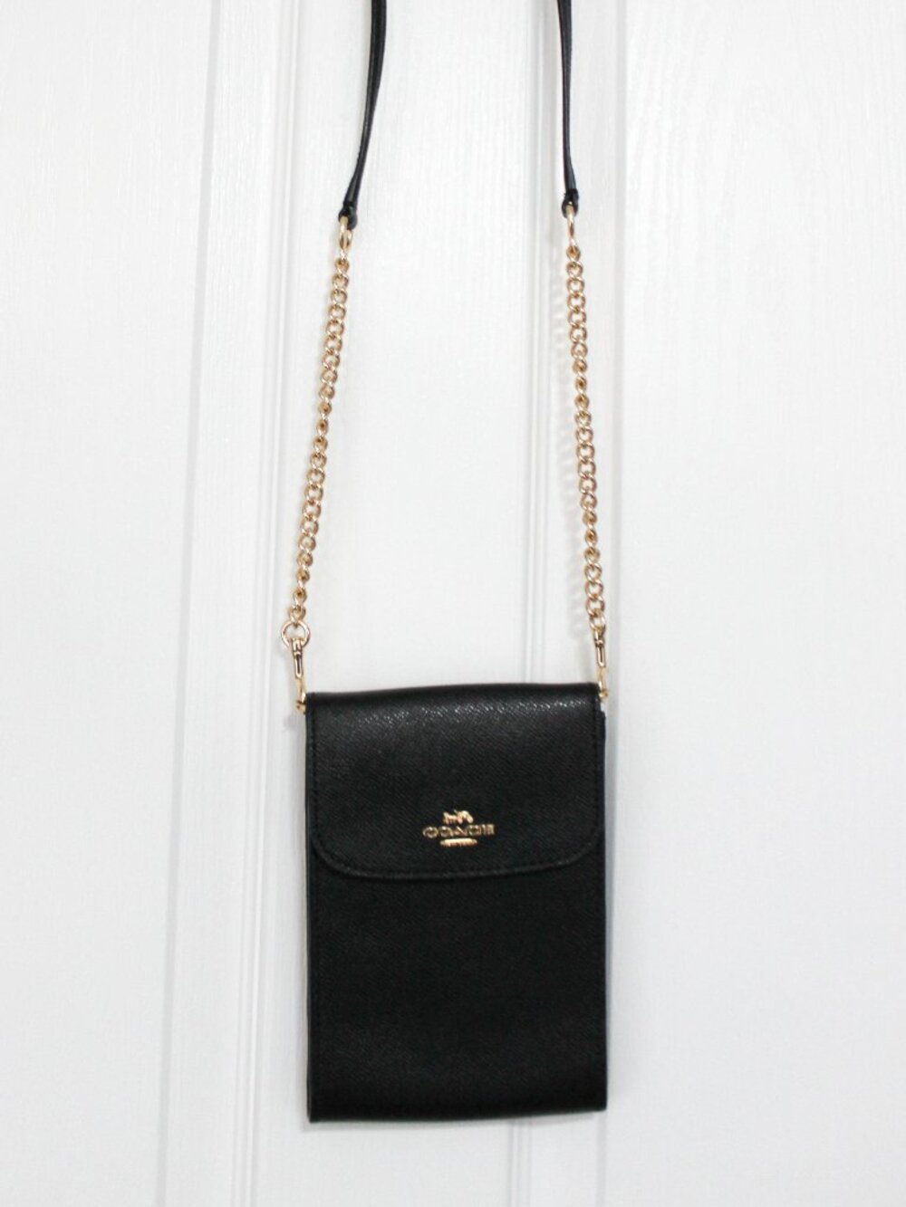 Coach Black Leather Crossbody Organizer Wallet on Chain - Gold Carriage Logo